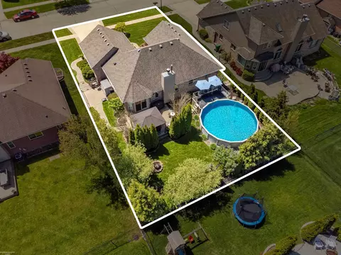 View/Area - 22465 Bluewater, Macomb, MI 48044 photo 11 of 12