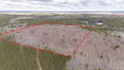 tbd Hiawatha Sta, Manistique, MI 49854