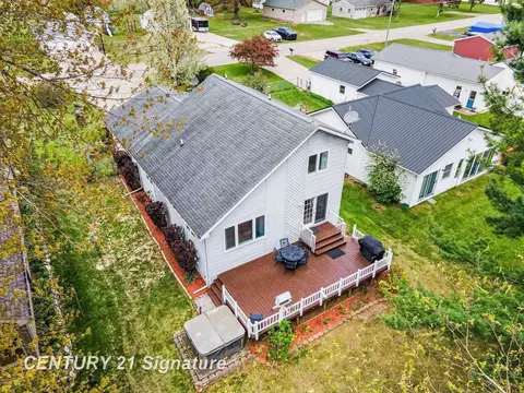 1361 Mckimmy, Beaverton, MI 48612