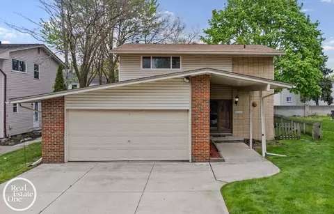 20004 Parkside, Saint Clair Shores, MI 48080