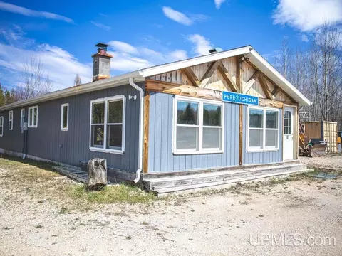 2124 N State Hwy M-94, Manistique, MI 49854