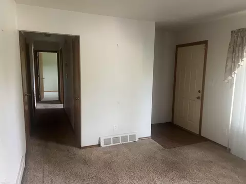 24099 Pingree, Warren, MI 48089 photo 3