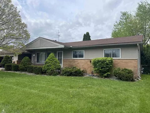 24099 Pingree, Warren, MI 48089