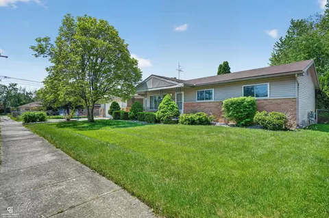 Exterior - 24099 Pingree, Warren, MI 48089 photo 1 of 11