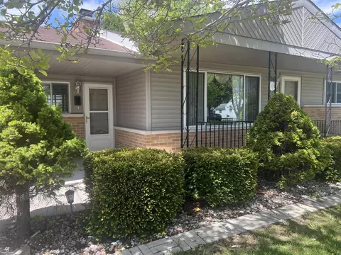 24099 Pingree, Warren, MI 48089 photo 2