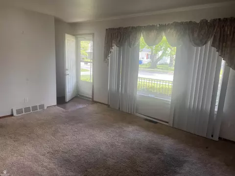24099 Pingree, Warren, MI 48089 photo 4