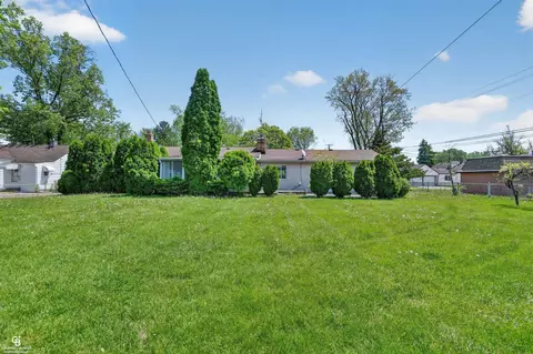 Exterior - 24099 Pingree, Warren, MI 48089 photo 5 of 11