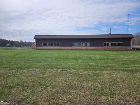 2360 E Burt, Burt, MI 48417