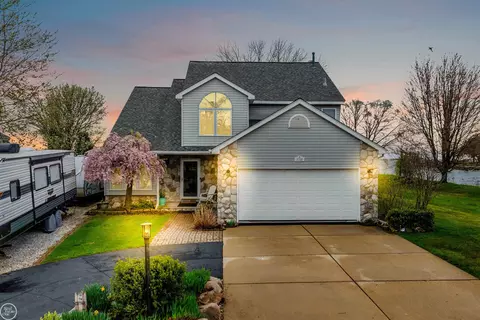 37330 Lakeshore, Harrison Township, MI 48045