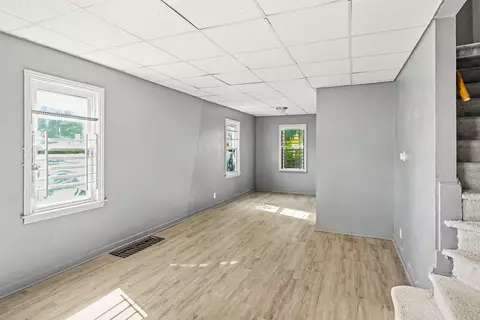 Living - 533 E 12 #535, Flint, MI 48503 photo 3 of 4