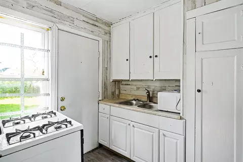Kitchen - 533 E 12 #535, Flint, MI 48503 photo 1 of 2
