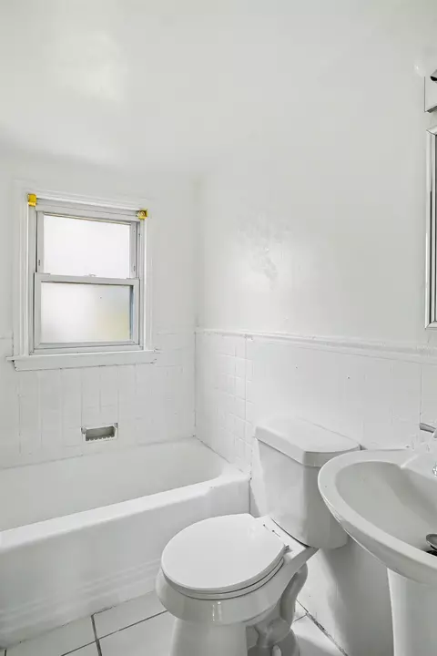 Bath - 533 E 12 #535, Flint, MI 48503 photo 2 of 2