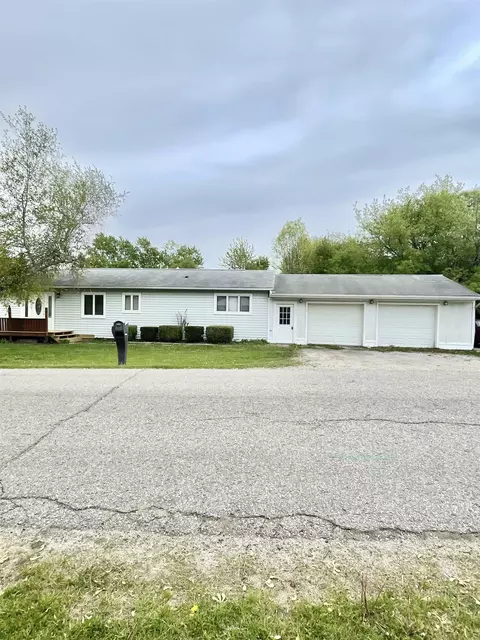 703 Division, Owosso, MI 48867