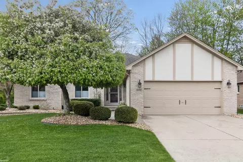 52317 Sawmill Crk, Macomb, MI 48042