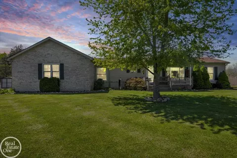 1856 S Allen, Saint Clair, MI 48079