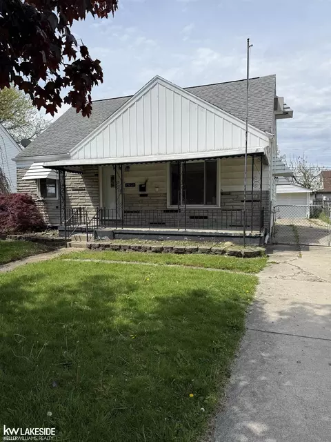 25127 Buick, Roseville, MI 48066