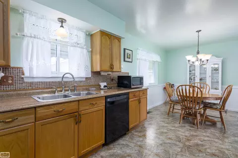 Kitchen - 16996 Grettel, Fraser, MI 48026 photo 3 of 3