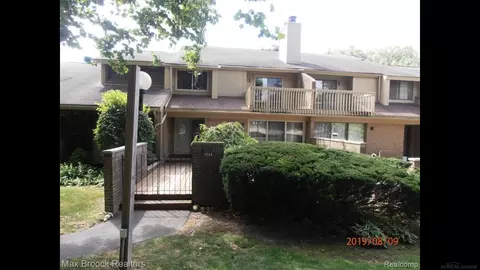 1549 S S Hl, Bloomfield Hills, MI 48304