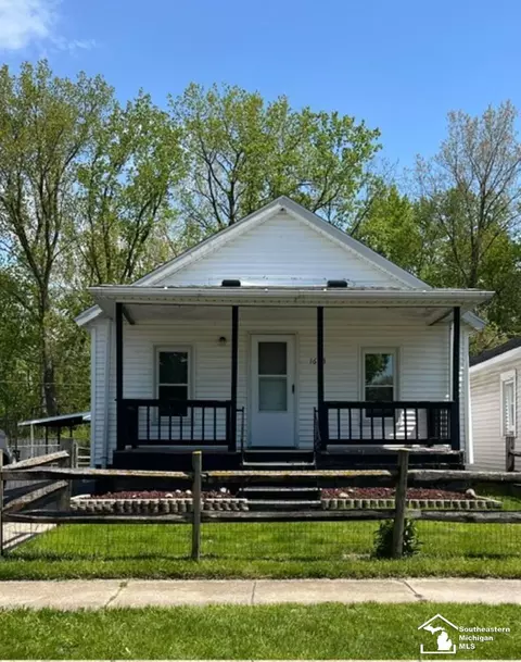 1623 Oak, Monroe, MI 48161