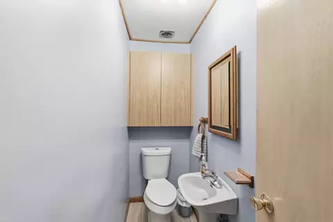Bath - 46700 Tilch, Macomb, MI 48044 photo 1 of 3