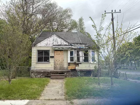 20200 Syracuse, Detroit, MI 48234