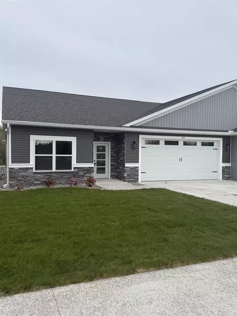 7615 Cole, Midland, MI 48642