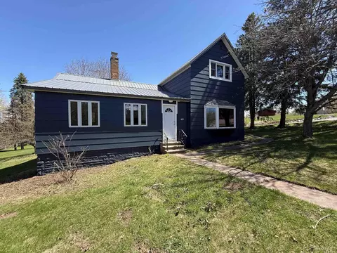 409 S Peck, Bessemer, MI 49911