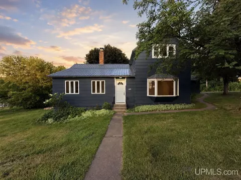 409 S Peck, Bessemer, MI 49911