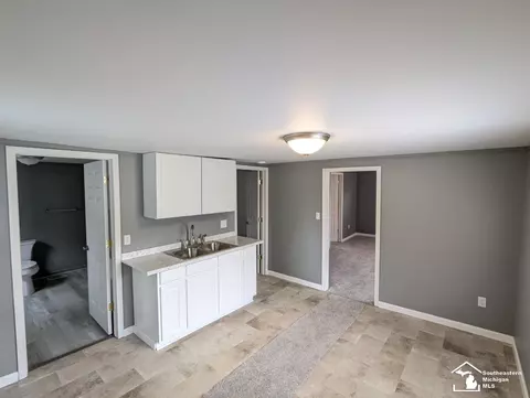 Entry Way - 3657 Vivian, Monroe, MI 48162 photo 1 of 2