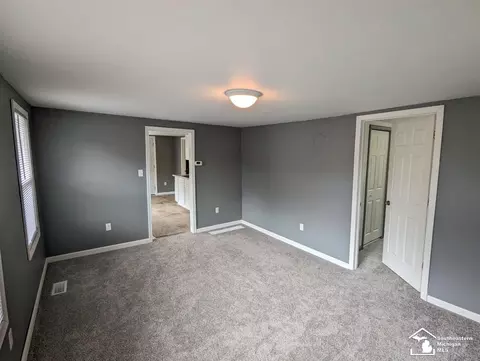 Living - 3657 Vivian, Monroe, MI 48162 photo 1 of 1