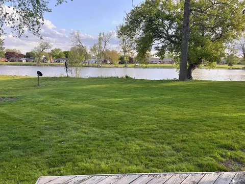 Exterior - 1855 N Custer, Monroe, MI 48162 photo 2 of 3