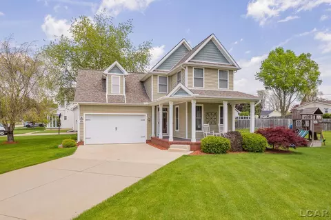800 Woodstock, Tecumseh, MI 49286