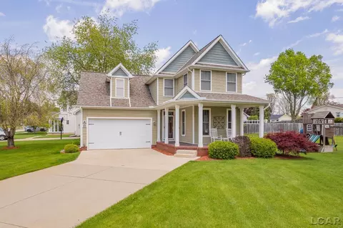 800 Woodstock, Tecumseh, MI 49286