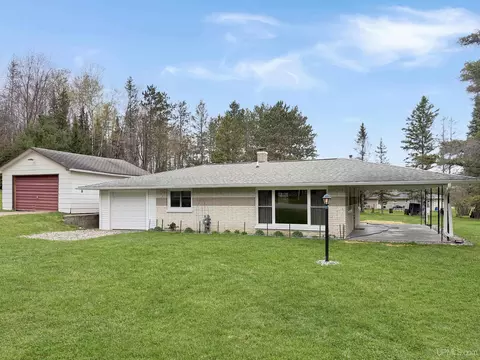 108 Highview, Iron River, MI 49935