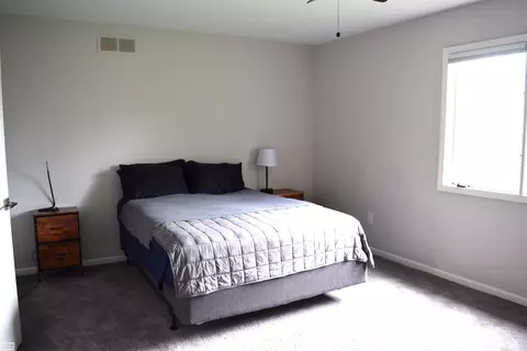 Bedroom - 29683 Beech Nut, Warren, MI 48092 photo 1 of 2