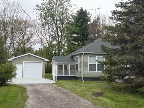 1420 Mintola, Flint, MI 48532