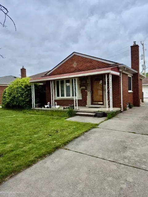 24524 Raven, Eastpointe, MI 48021