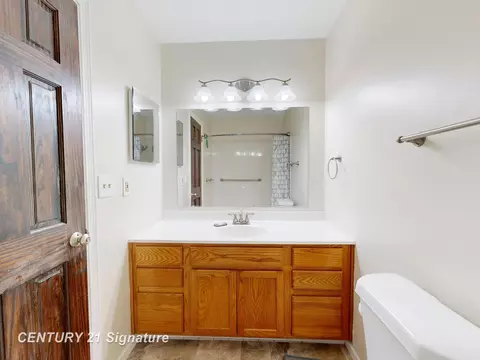 Bath - 2148 Painted Post, Flushing, MI 48433 photo 1 of 2