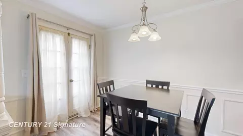 Dining - 2148 Painted Post, Flushing, MI 48433 photo 1 of 3