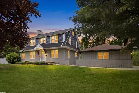 8490 Clinton Riv, Sterling Heights, MI 48314
