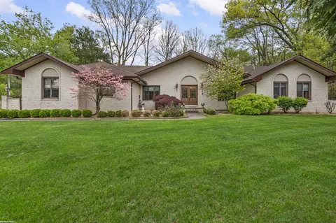 6910 Montgomery, Shelby Township, MI 48316