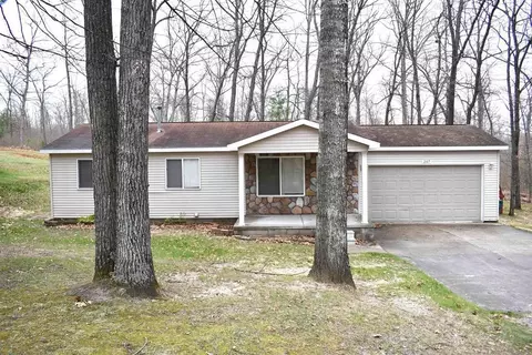 207 Raccoon, Houghton Lake, MI 48629