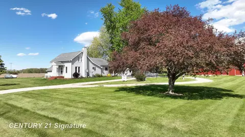 Exterior - 7897 S S Grv, Dewitt, MI 48820 photo 4 of 12