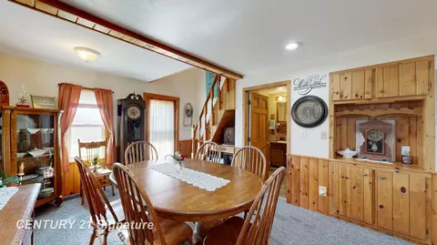 Dining - 7897 S S Grv, Dewitt, MI 48820 photo 2 of 4