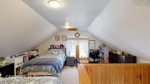 Bedroom - 7897 S S Grv, Dewitt, MI 48820 photo 3 of 4
