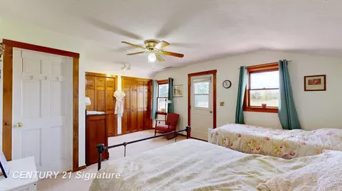 Bedroom - 7897 S S Grv, Dewitt, MI 48820 photo 1 of 4