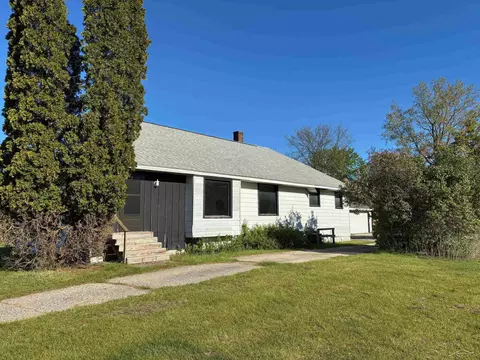 22932 Gratiot, Merrill, MI 48637