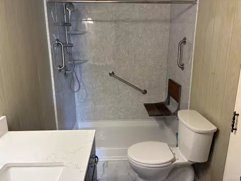 Bath - 22932 Gratiot, Merrill, MI 48637 photo 1 of 2