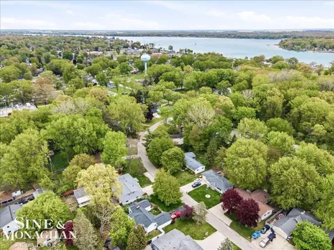 View/Area - 829 Townsend Cresent W, Algonac, MI 48001 photo 4 of 10