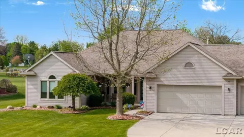 14585 Red Bird, Brooklyn, MI 49230